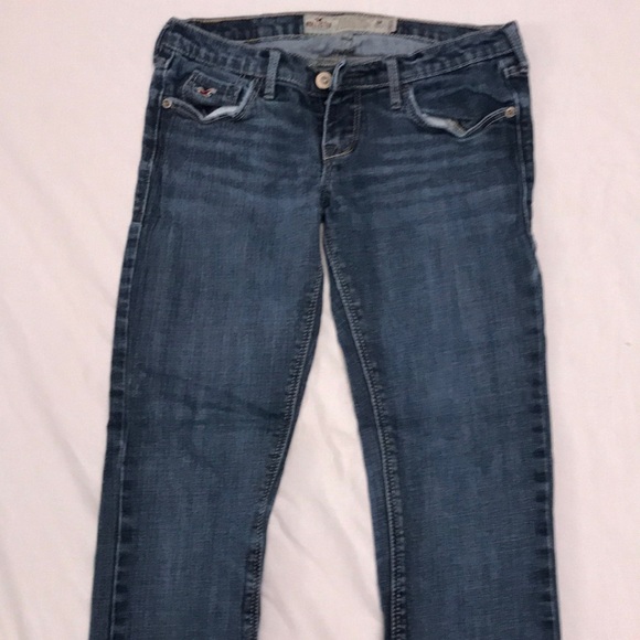 Hollister Jeans. Size 0R stretch - Picture 2 of 4